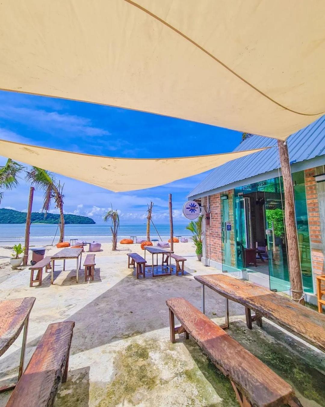 Langkawi Pantai Cenang - Private Beach Glamping Experience Exterior photo